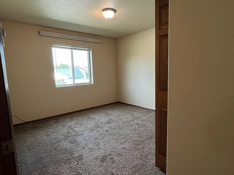 4210 Kateland St — Photo 43