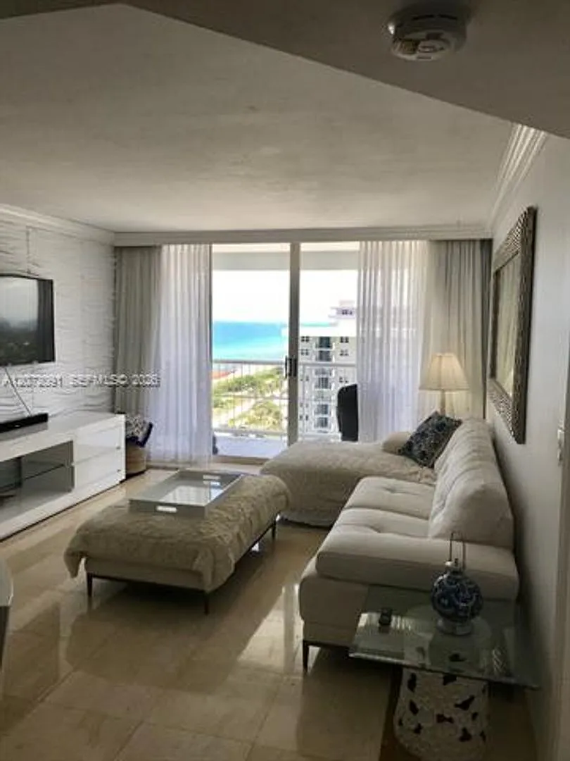 9341 Collins Avenue Cu — Photo 3