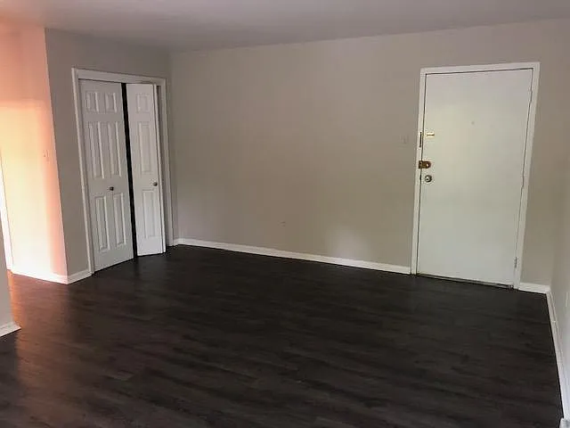 2132 19th St N #202 — Photo 1
