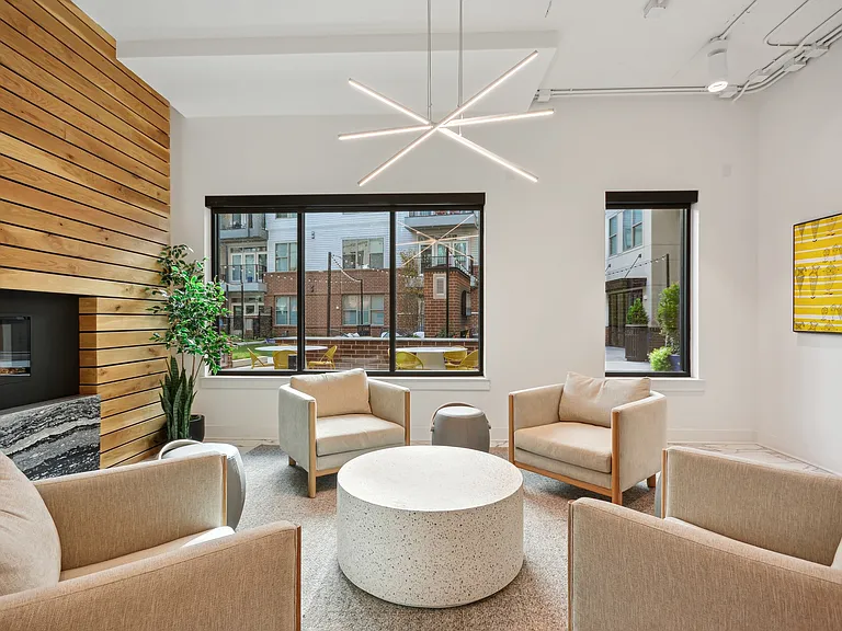 Link Apartments Calyx — Photo 16