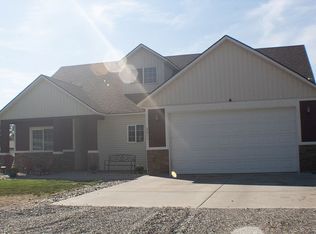 2011 South St, Heyburn, ID 83336