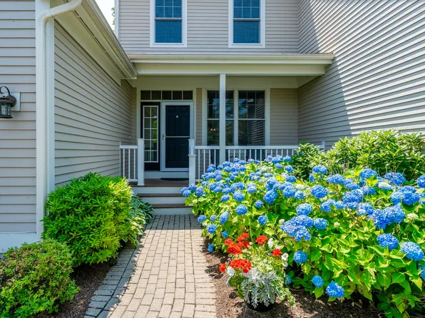 14 Stony Brook Dr #516, Mashpee, MA 02649