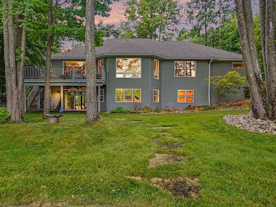 1st image of 9712 Fawn Lake Dr