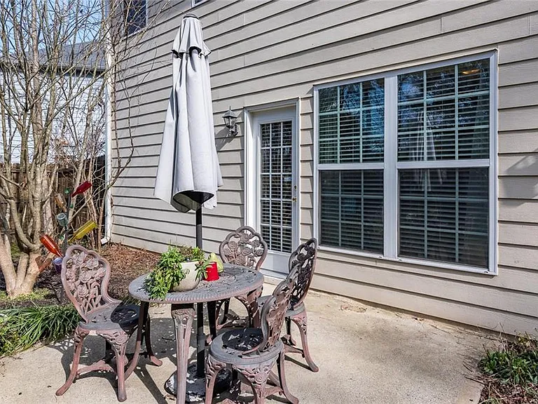 5335 Locomotive Ln — Photo 6