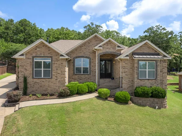 14 Basswood Ter, Maumelle, AR 72113