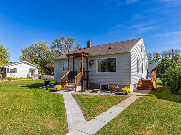 211 2nd St NE, Dilworth, MN 56529