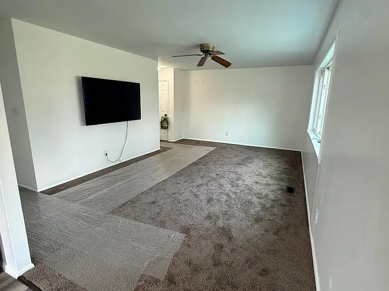 2526 Rochester Ave — Photo 4