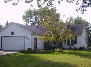 1039 Suzy St, Sandwich, IL 60548