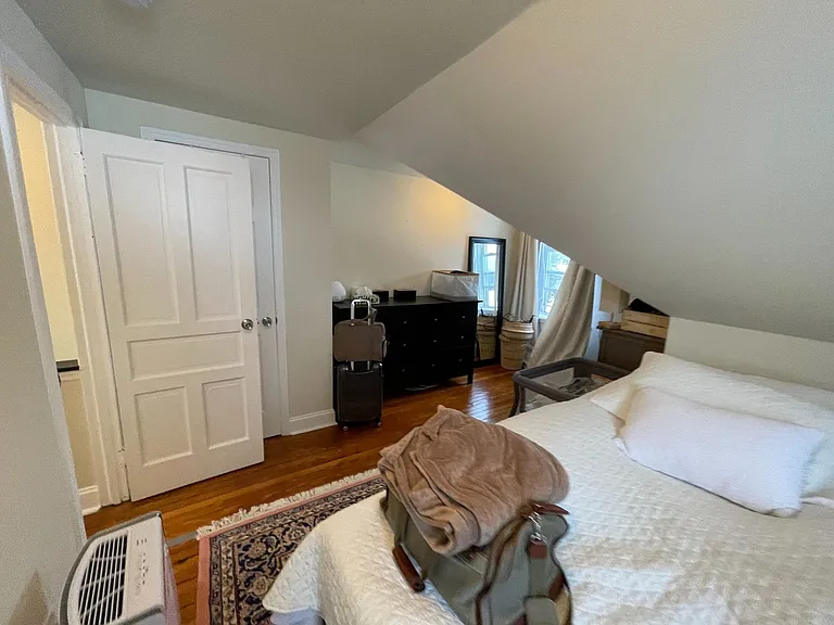 852 Martin Ave — Photo 19
