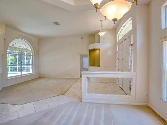 4th image of 30 Circle Creek Way