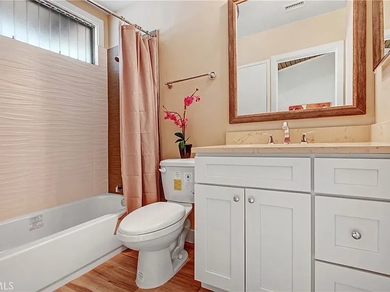 10446 Alta Loma Dr — Photo 10