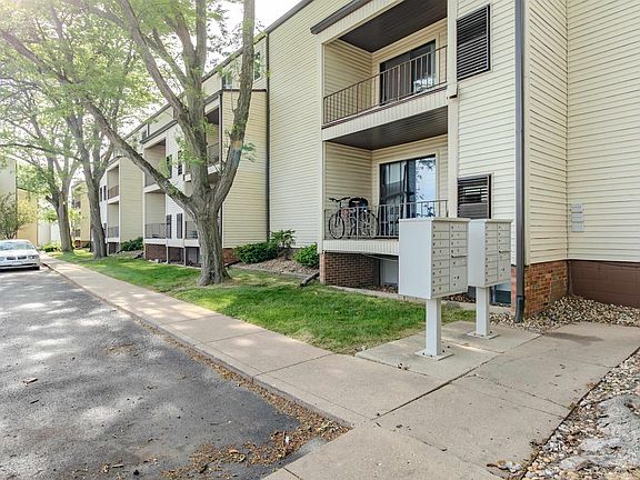 2nd image of 3119 W Willow Knolls Dr #35B