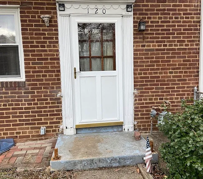 120 E Rosemont Ave — Photo 34