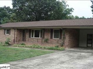 410 Fairhaven Dr, Taylors, SC 29687