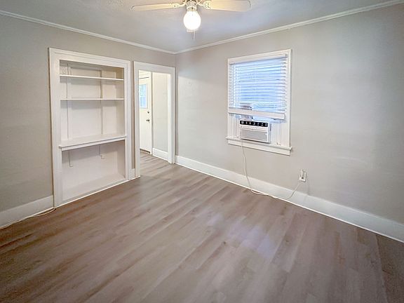 4th image of 313 N Main St APT 3