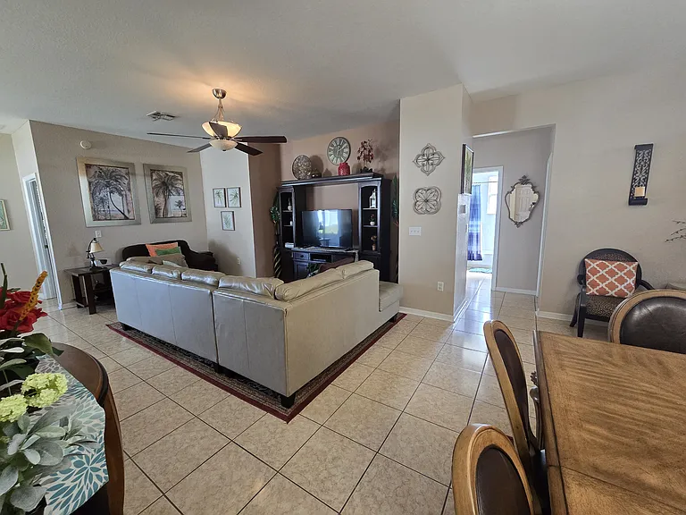 219 Cloverdale Rd — Photo 14
