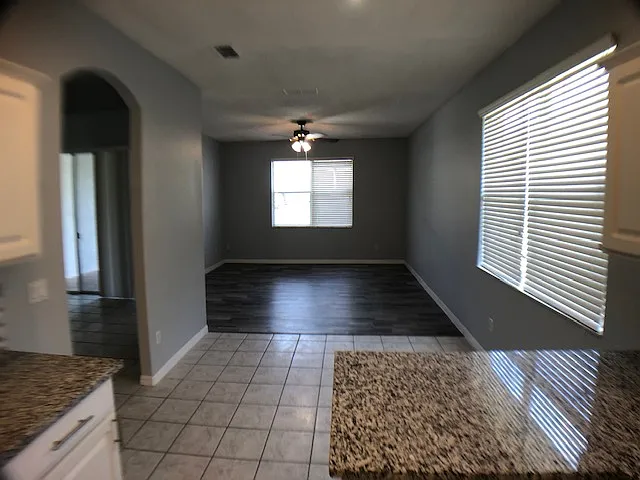 2605 Southpointe Ct — Photo 3