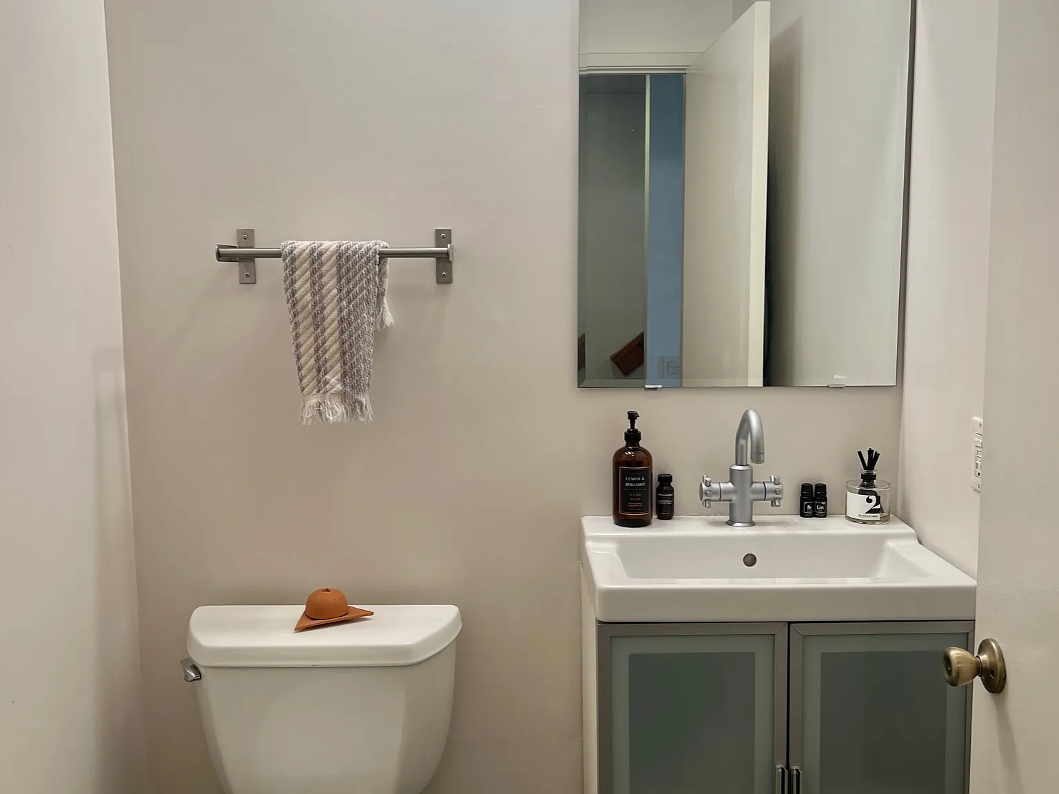 2 bed, 1.5 bath, 1028 sqft, $3,500 — Photo 4
