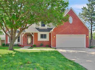 2645 N Rushwood Ct, Wichita, KS 67226