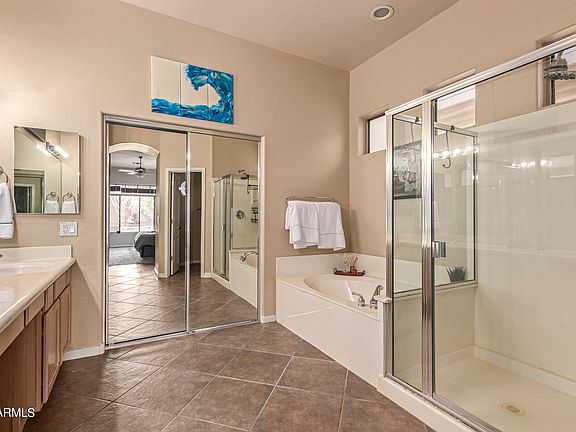 5th image of 2101 E VALENCIA Drive
