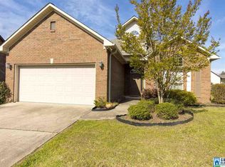 150 Oak Leaf Cir, Pell City, AL 35125