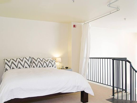 3rd image of 469 Clementina St APT 9