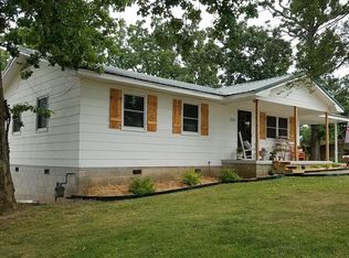 202 W 18th St, Cassville, MO 65625
