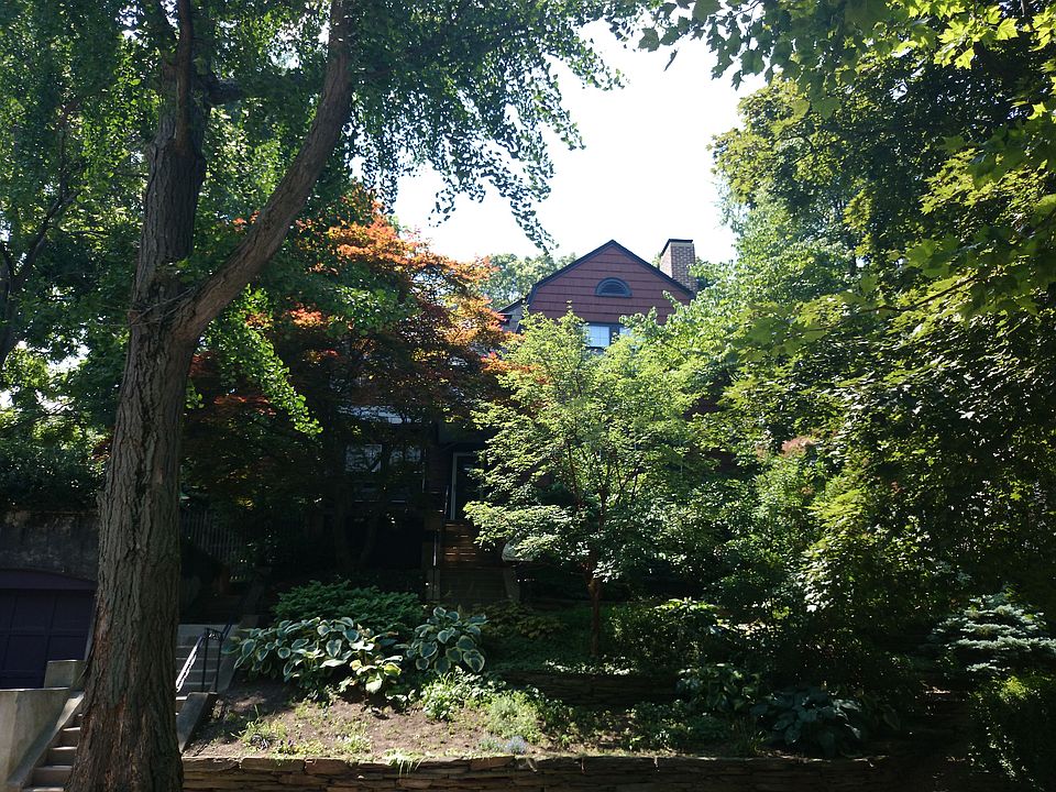 2nd image of 210 Mason Ter