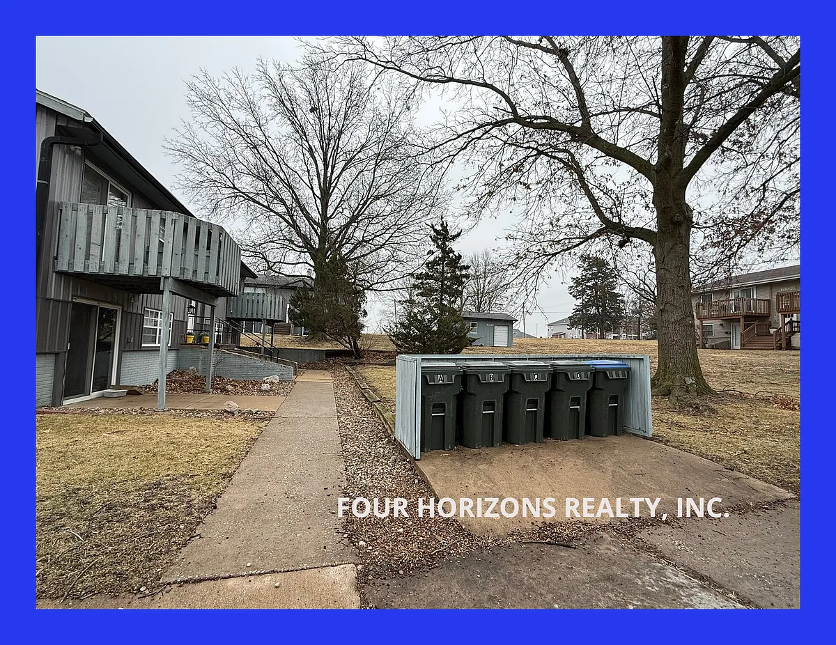 Building Photo - 1016 Millwood Dr