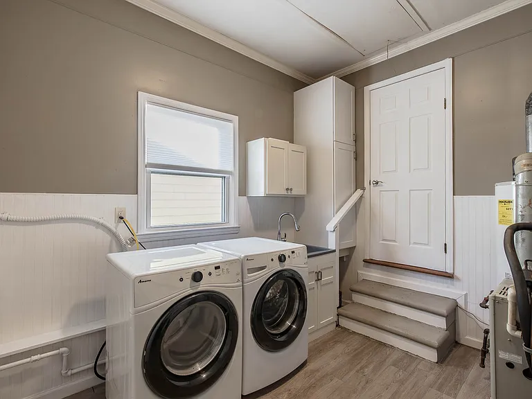 22705 Raymond St — Photo 19