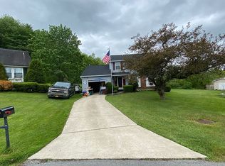 26 Deacon Dr, Arcade, NY 14009