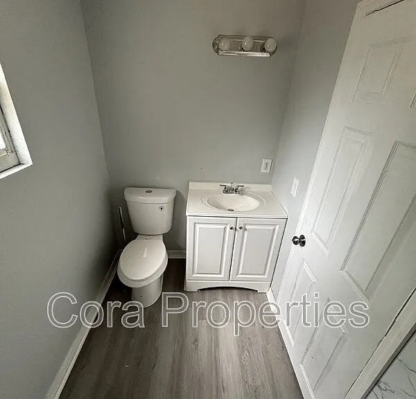 2436 Lilly St — Photo 8