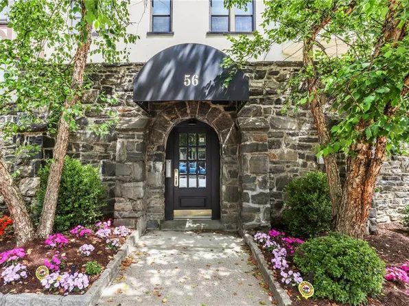 56 Pondfield Road W #3C, Bronxville, NY 10708
