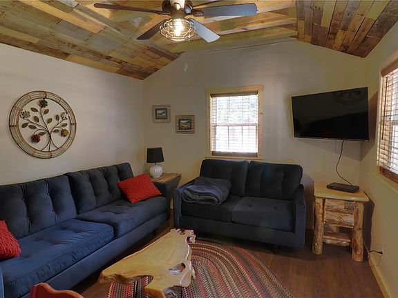 2nd image of 6458 Pawnee Dr