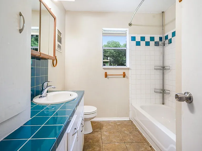 26407 Magnolia Dr — Photo 22