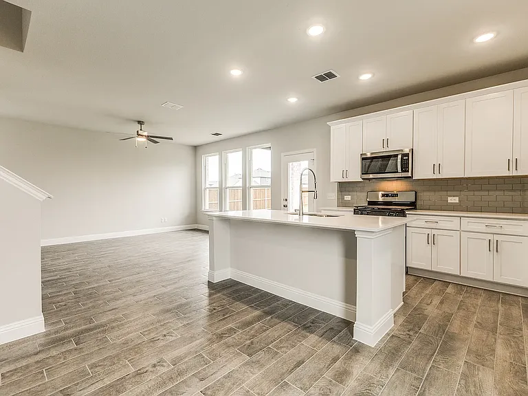 1519 Vermillion St — Photo 7