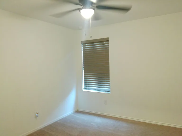 7705 Wonder Woman Dr — Photo 8