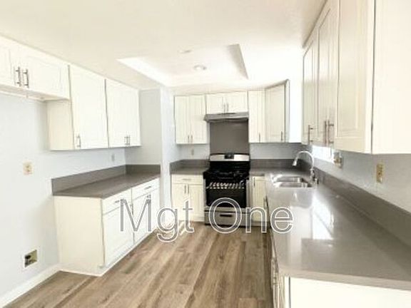 2nd image of 4295 Gird Ave