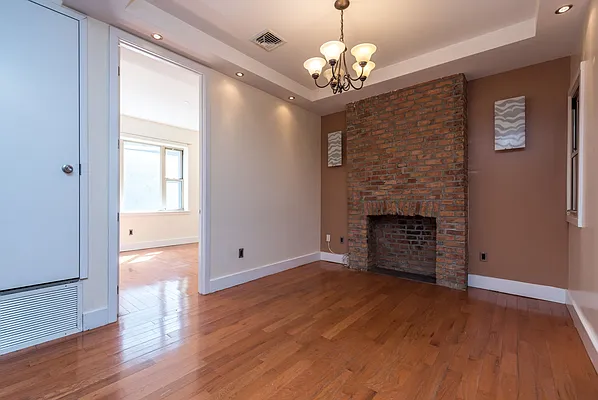 Rented by Nooklyn NYC LLC | media 40