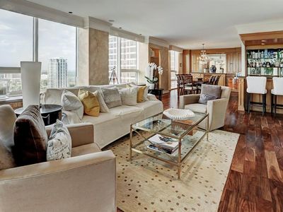 5110 San Felipe St Unit 231, Houston, TX, 77056