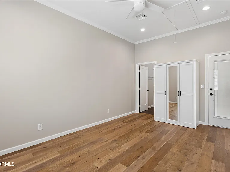 5401 E Beck Ln — Photo 18