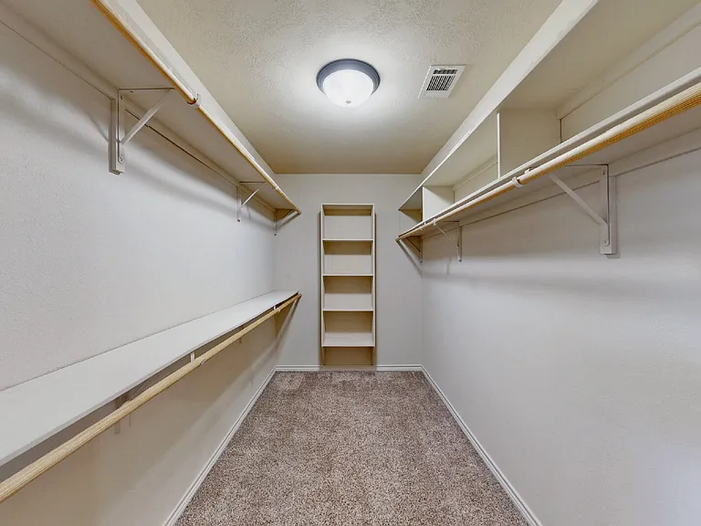 1120 Eagle Ave — Photo 14