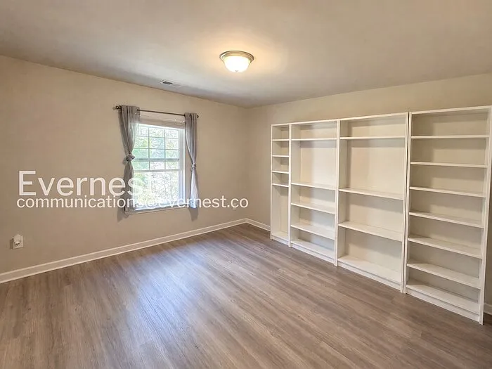 1538 Persimmon Trce — Photo 18