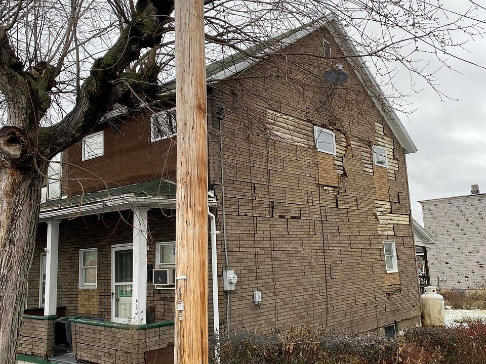 2nd image of 203 Pettebone St