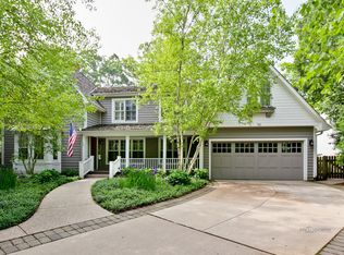 541 E Prospect Ave, Lake Bluff, IL
