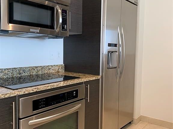 4th image of 550 Okeechobee Blvd APT 724