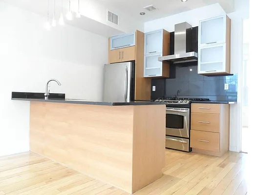 Rented by Portman Realty Corp | media 24