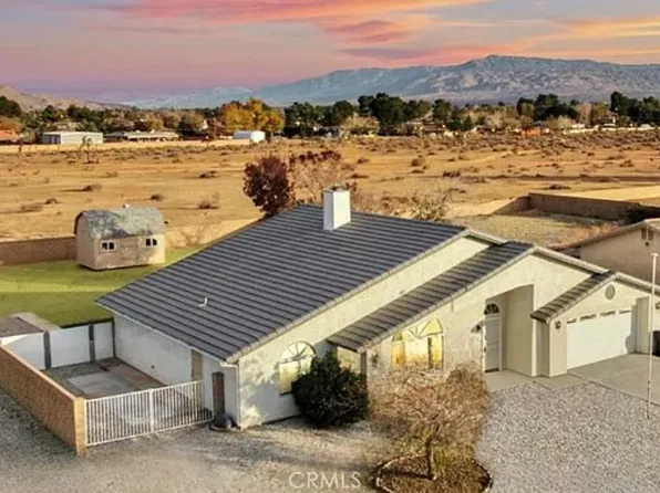 13991 Falling Leaf Rd, Apple Valley, CA 92307