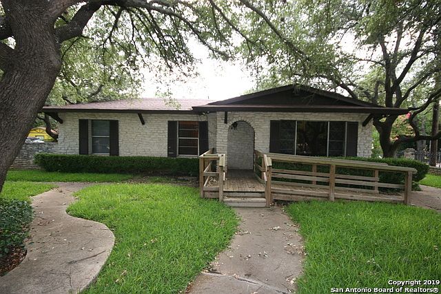 1st image of 315 Hillcrest Dr