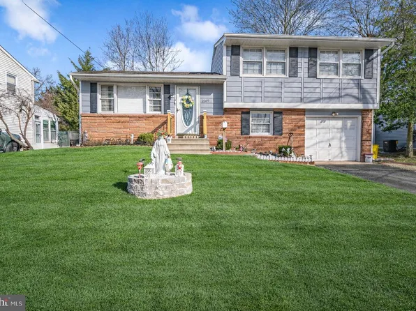 2269 Spruce St, Ewing, NJ 08638